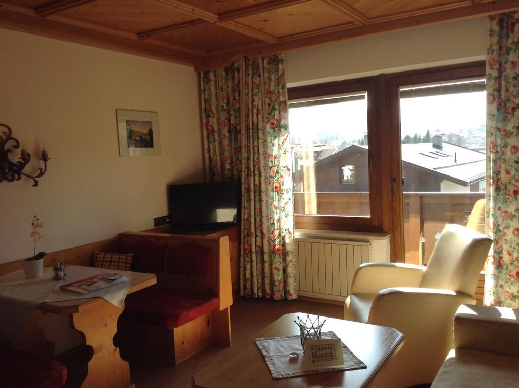 Hotel Garni Almhof Seefeld in Tirol Eksteriør billede