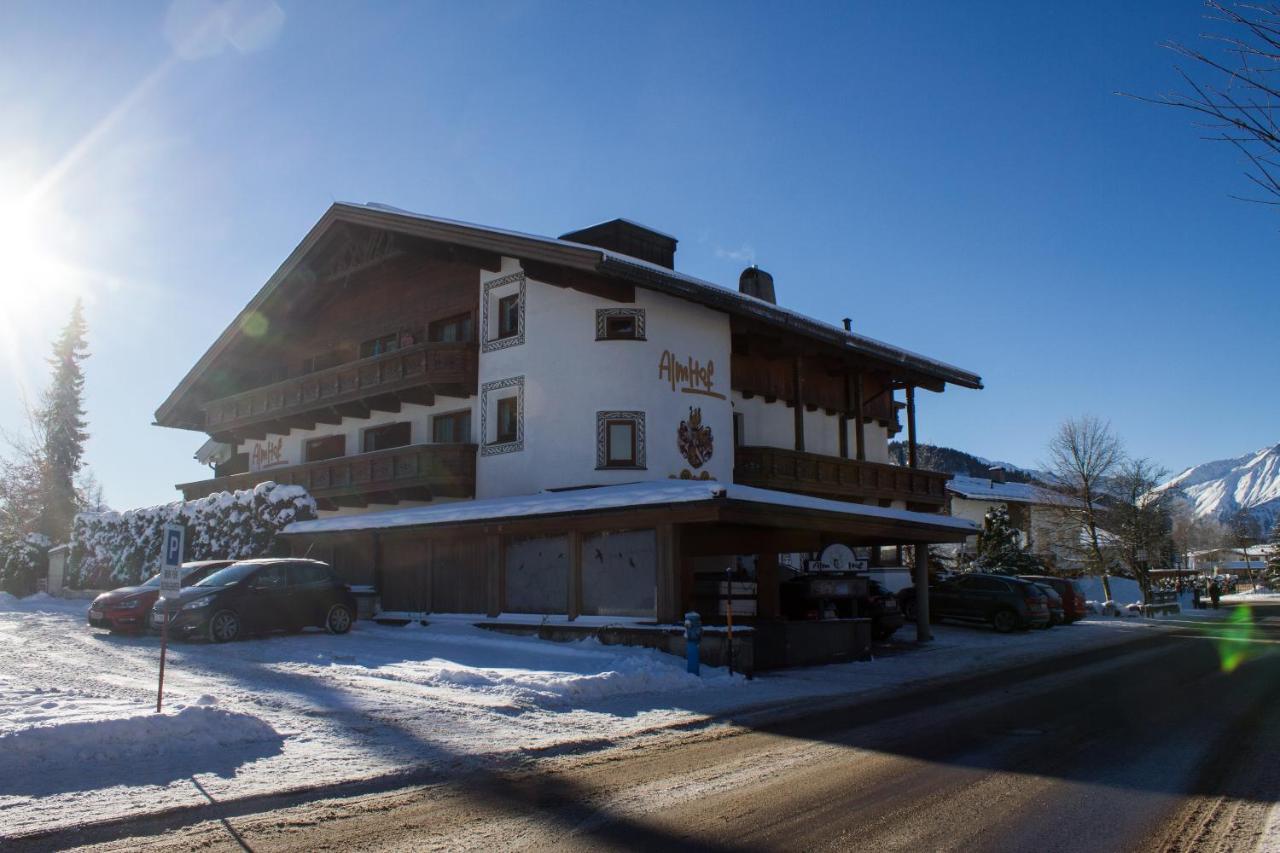 Hotel Garni Almhof Seefeld in Tirol Eksteriør billede